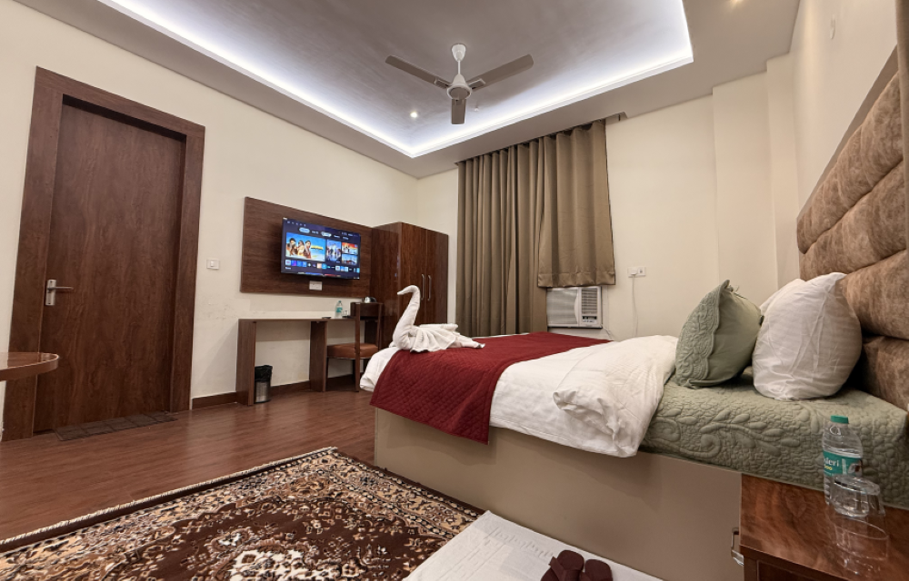 Suite Room at Hotel Sanskar Picture